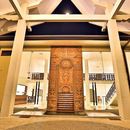 ราชารตะ โฮเต็ล Hotel อนุราธปุระ ภายนอก รูปภาพ