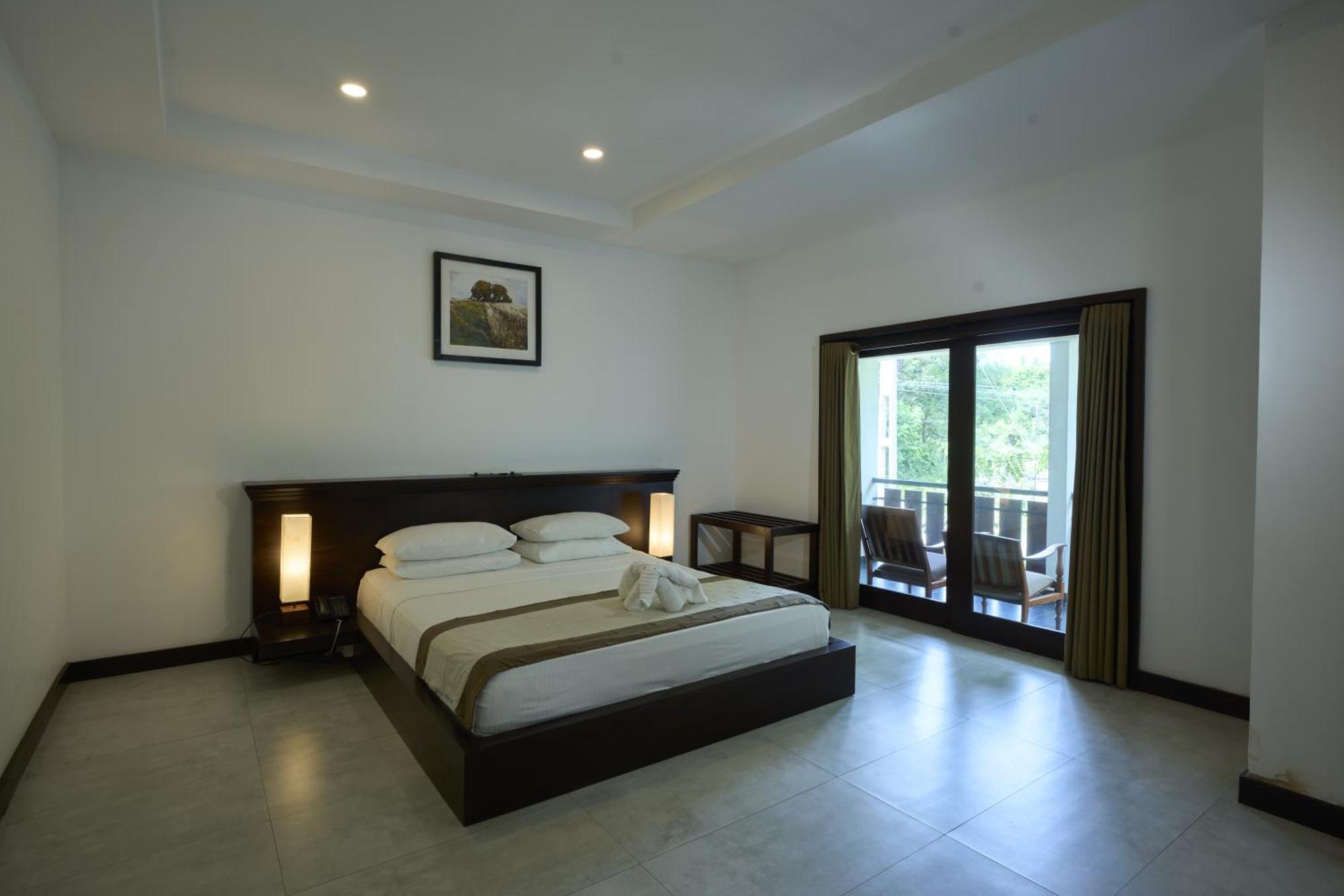 ราชารตะ โฮเต็ล Hotel อนุราธปุระ ภายนอก รูปภาพ