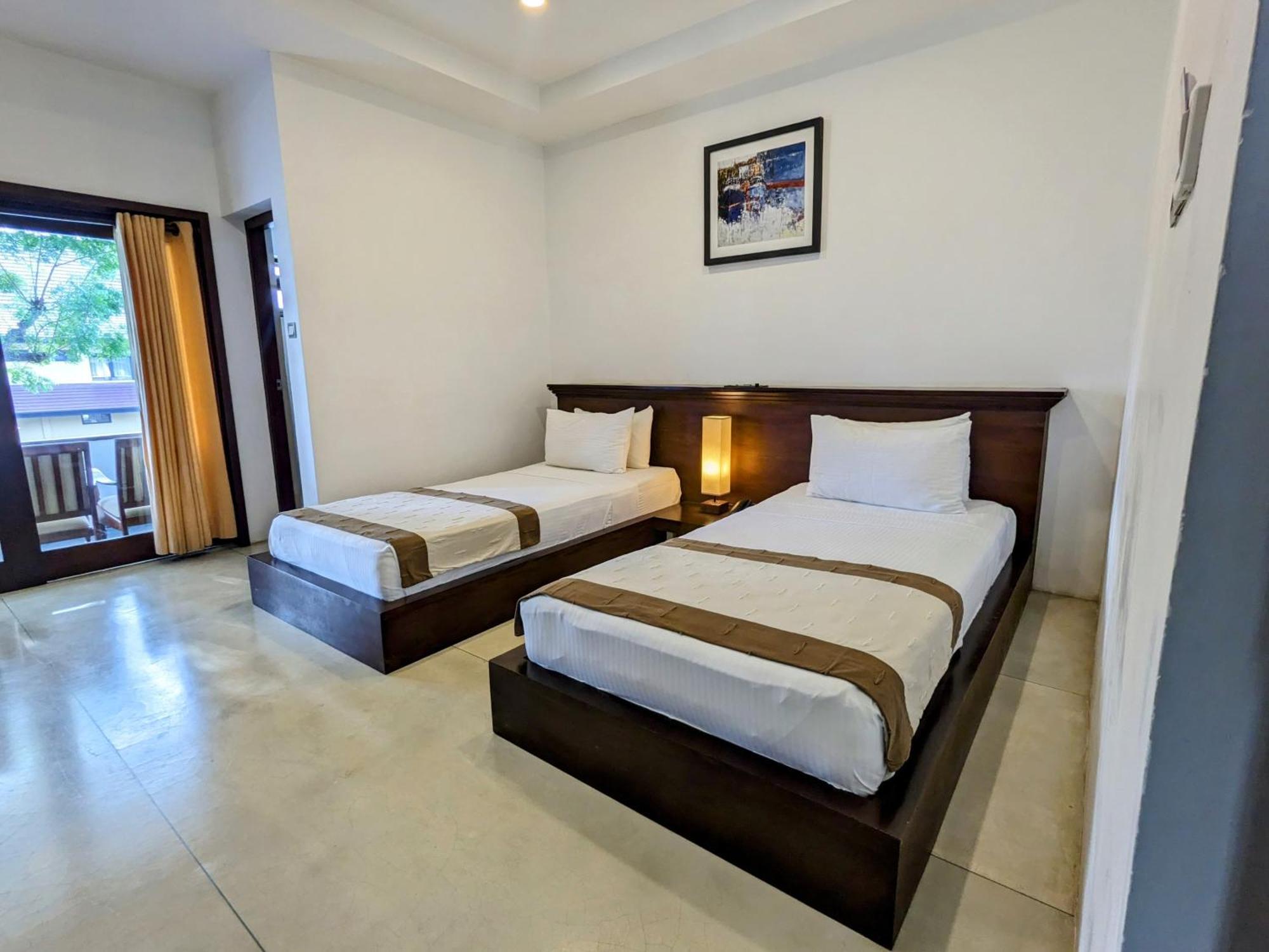 ราชารตะ โฮเต็ล Hotel อนุราธปุระ ภายนอก รูปภาพ